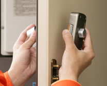 �Ƃ̌��E�}���V�����̃J�M�̎���